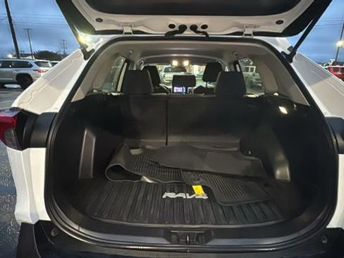 Used 2024 Toyota RAV4 LE image 37