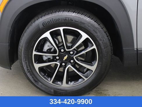 Used 2024 Chevrolet TrailBlazer LT w/ Convenience Package image 26