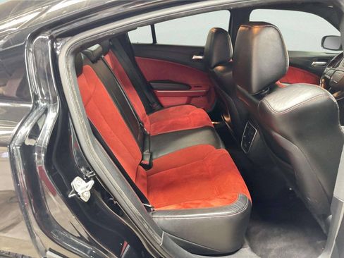 Used 2019 Dodge Charger Scat Pack w/ Plus Group RWD image 22