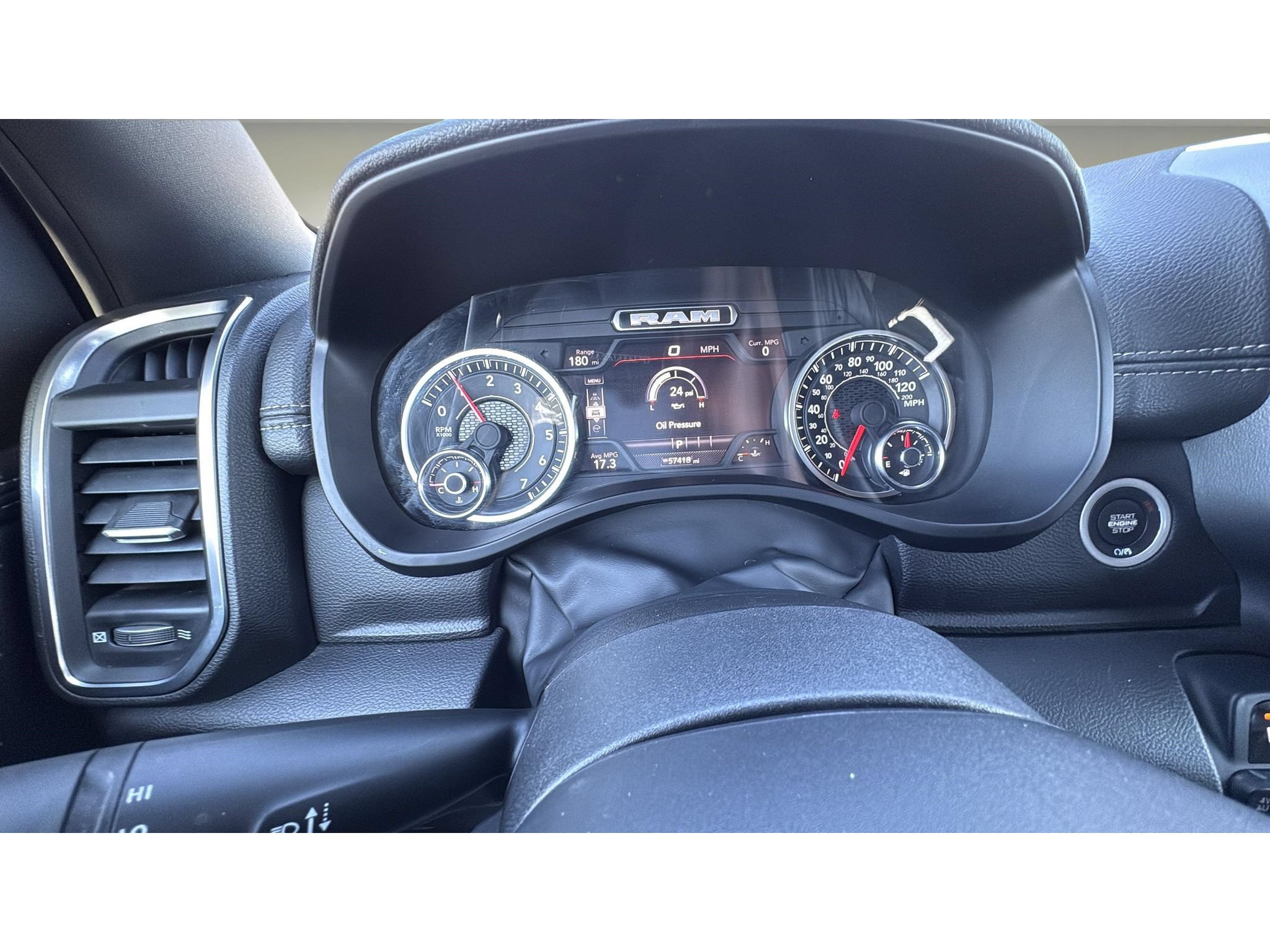 Used 2025 RAM 1500 Laramie AWD/4WD image 12