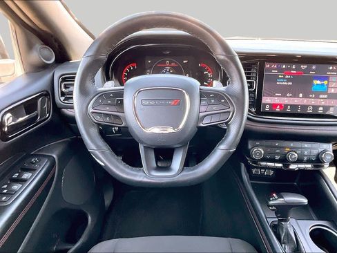Used 2025 Dodge Durango GT AWD/4WD image 6