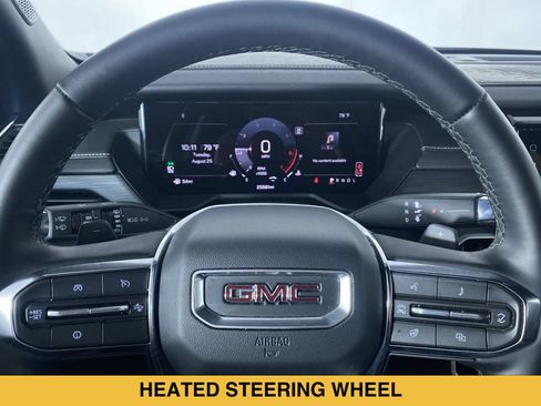 Certified 2026 GMC Acadia Elevation w/ Elevation Premium Package FWD image 3