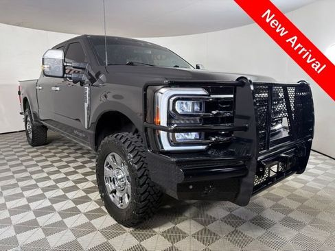 Used 2024 Ford F250 Lariat w/ Lariat Ultimate Package AWD/4WD image 1