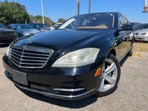 Used 2010 Mercedes-Benz S 550 4MATIC image 1