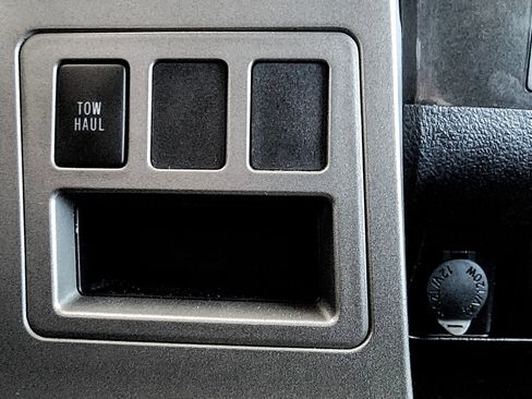 Used 2013 Toyota Tundra SR5 image 28