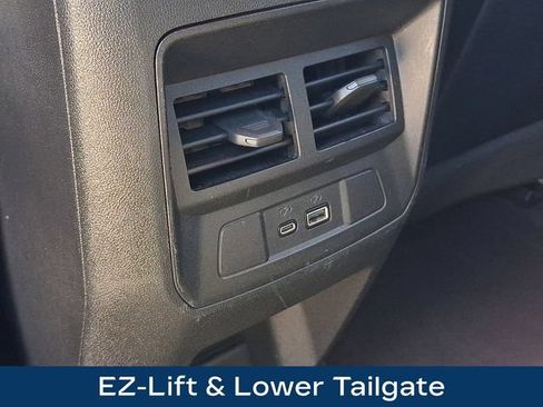 Used 2024 Chevrolet Colorado Z71 w/ Z71 Convenience Package 2 AWD/4WD image 22