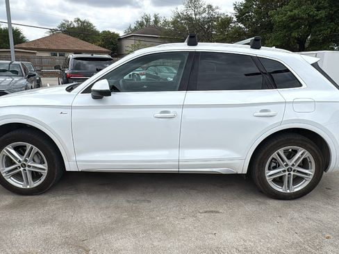 Used 2025 Audi Q5 e Premium AWD/4WD image 4