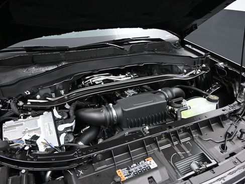 New 2025 Ford Explorer ST image 11