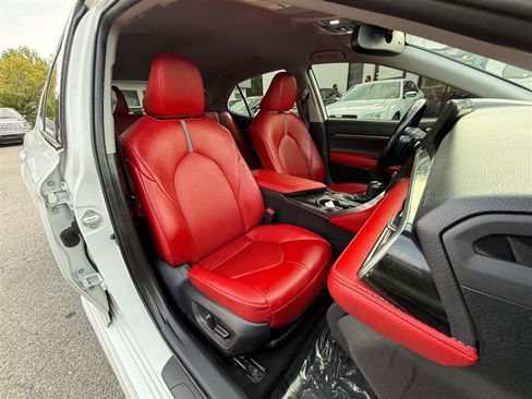 Used 2021 Toyota Camry XSE AWD/4WD image 29