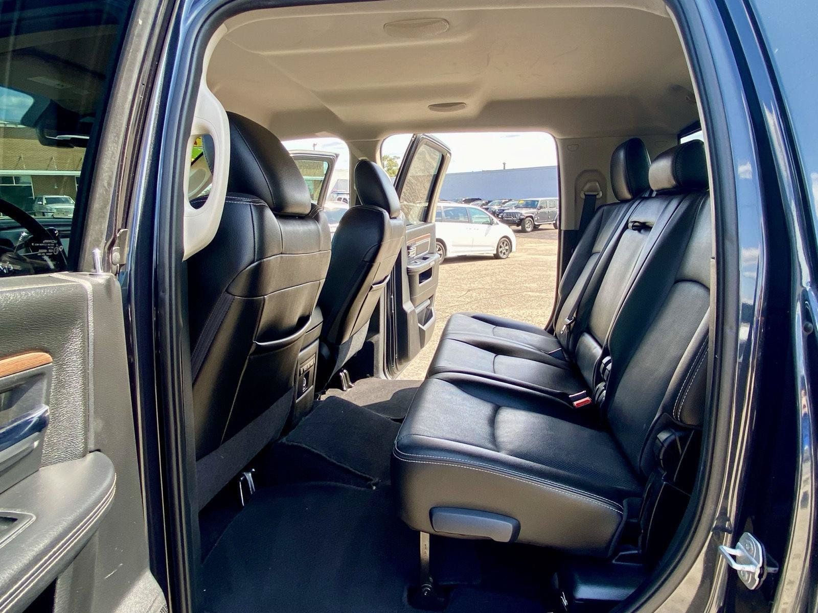 Used 2015 RAM 2500 Laramie w/ Convenience Group AWD/4WD image 25