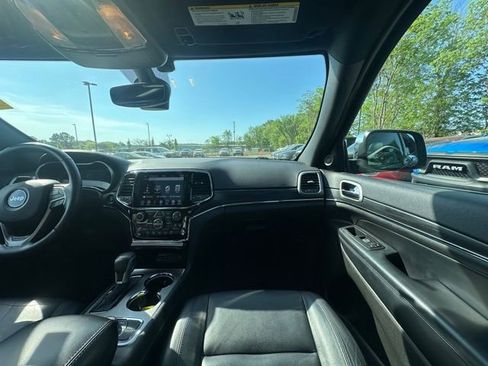 Used 2019 Jeep Grand Cherokee Limited w/ Trailer Tow Group IV image 30