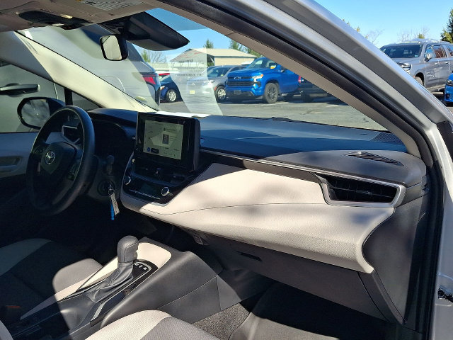 Used 2026 Toyota Corolla LE FWD image 26