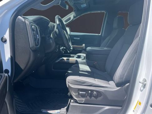 Used 2022 Chevrolet Silverado 1500 LT Trail Boss w/ Bed Protection Package AWD/4WD image 9