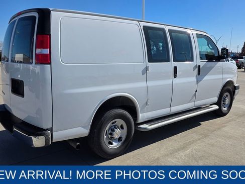 Used 2024 Chevrolet Express 2500 w/ Driver Convenience Package image 5
