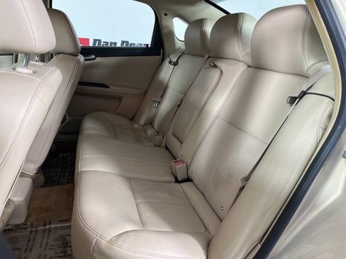 Used 2011 Chevrolet Impala LT w/ Luxury Edition Package image 14