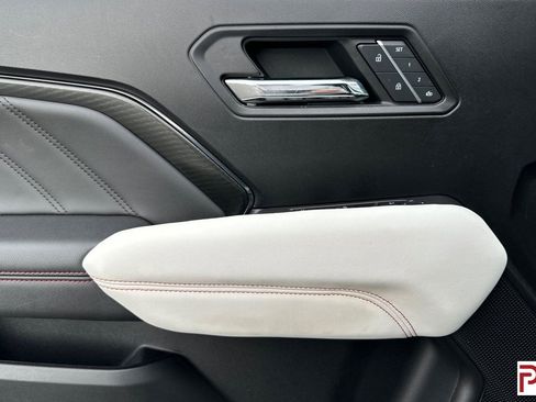 Certified 2023 GMC Canyon AT4X w/ Edition 1 image 12