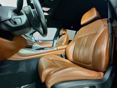Used 2023 BMW X7 xDrive40i w/ Executive Package AWD/4WD image 5