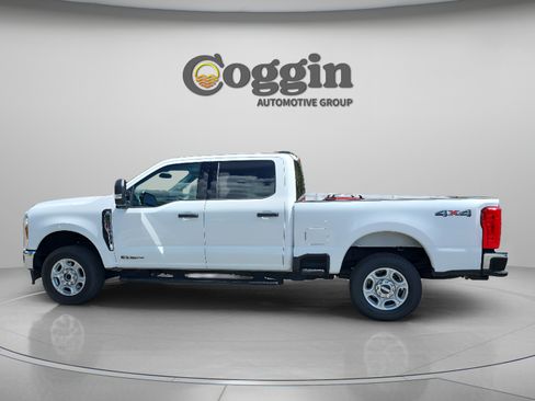 Used 2026 Ford F250 XLT AWD/4WD image 2