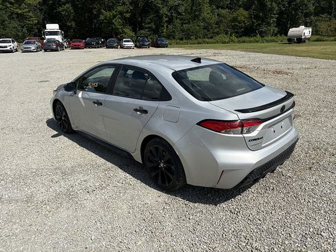 Used 2022 Toyota Corolla SE image 4