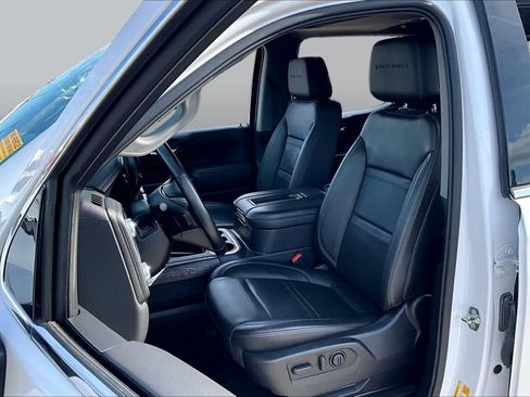 Used 2022 GMC Sierra 1500 Denali RWD image 8