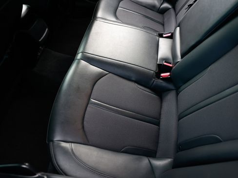 Used 2022 Kia K5 GT-Line image 13