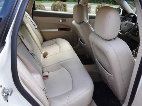 Used 2005 Buick LaCrosse CXL FWD image 43