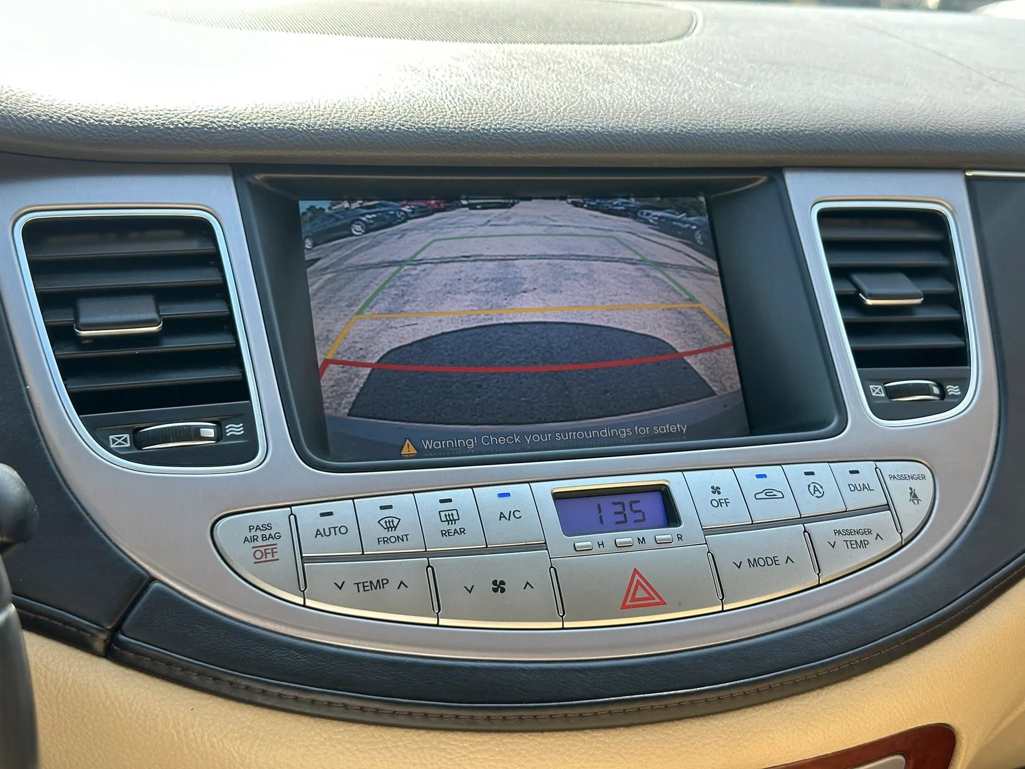Used 2012 Hyundai Genesis 3.8 w/ Premium Pkg RWD image 40