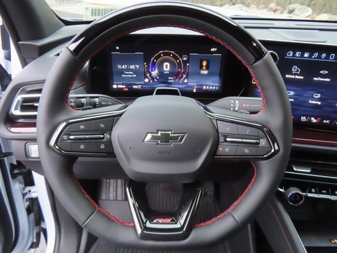 New 2026 Chevrolet Traverse RS w/ LPO, Floor Liner Package image 4