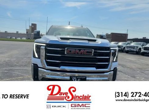 New 2026 GMC Sierra 2500 SLT AWD/4WD image 3