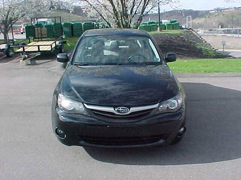 Used 2010 Subaru Impreza 2.5i Premium image 3