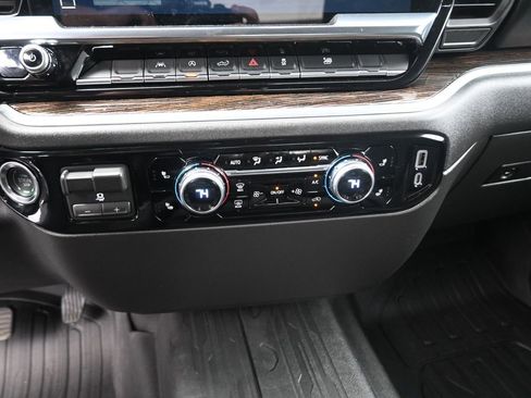 Used 2026 GMC Sierra 1500 Elevation w/ Elevation Select Package image 9