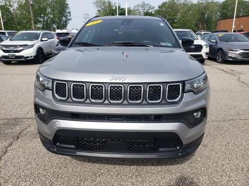 Used 2023 Jeep Compass Latitude AWD/4WD image 9