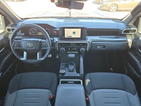 Used 2024 Toyota Tacoma TRD Sport image 14