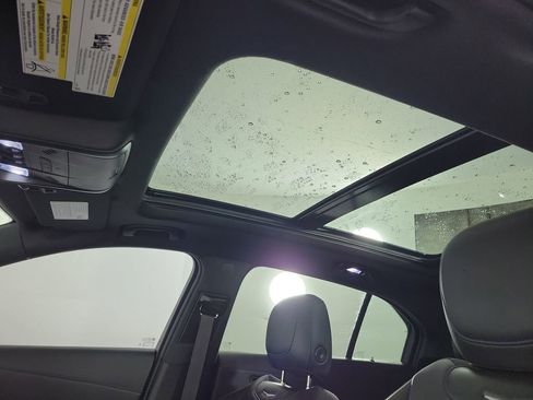 Used 2024 Cadillac XT4 Sport FWD image 17