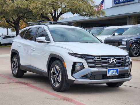 Certified 2025 Hyundai Tucson SEL image 3