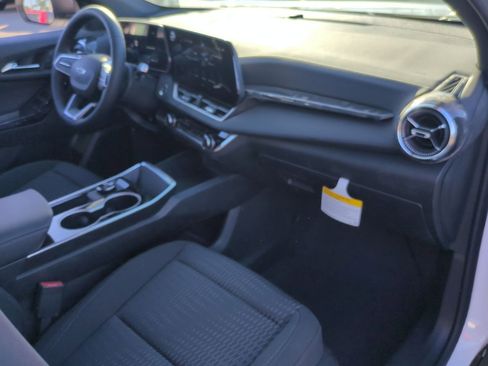 New 2026 Chevrolet Equinox LT image 28