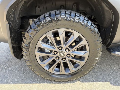 Used 2026 Toyota Land Cruiser w/ Premium Package image 16