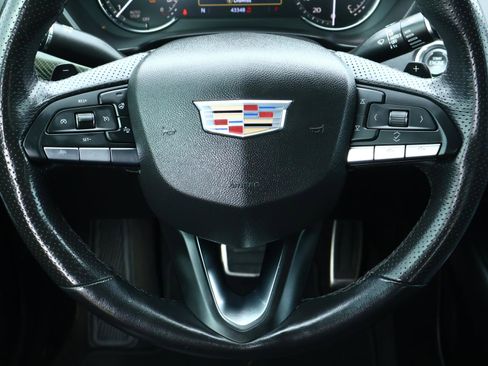 Used 2022 Cadillac XT4 Sport w/ Comfort Package image 14