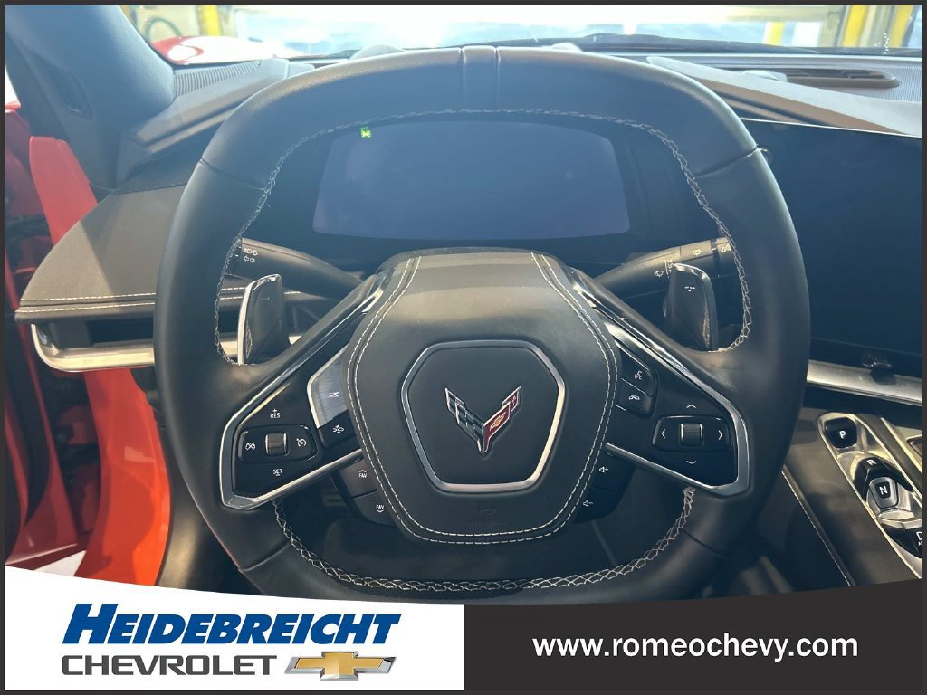 Used 2025 Chevrolet Corvette Stingray Coupe w/ 1LT RWD image 17
