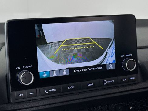 Used 2025 Honda CR-V EX image 16