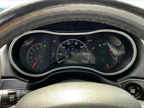 Used 2018 Jeep Grand Cherokee Limited AWD/4WD image 15