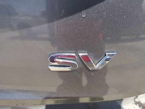 Used 2023 Nissan Rogue SV FWD image 11
