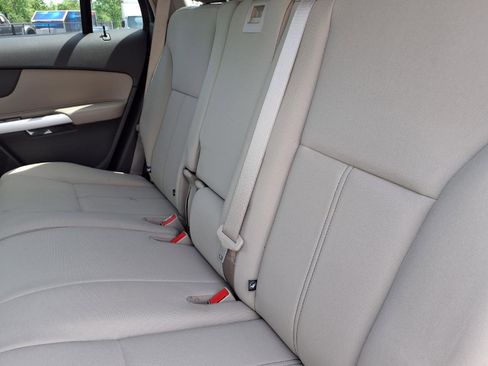 Used 2013 Ford Edge SE FWD image 6