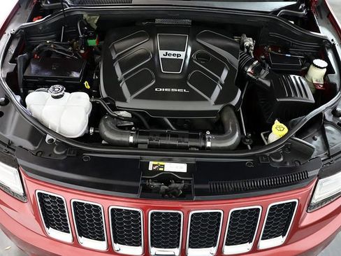 Used 2014 Jeep Grand Cherokee Overland w/ Advanced Technology Group AWD/4WD image 40