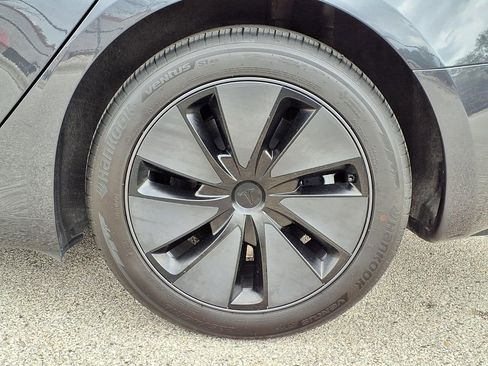 Used 2025 Tesla Model 3 Long Range RWD image 6