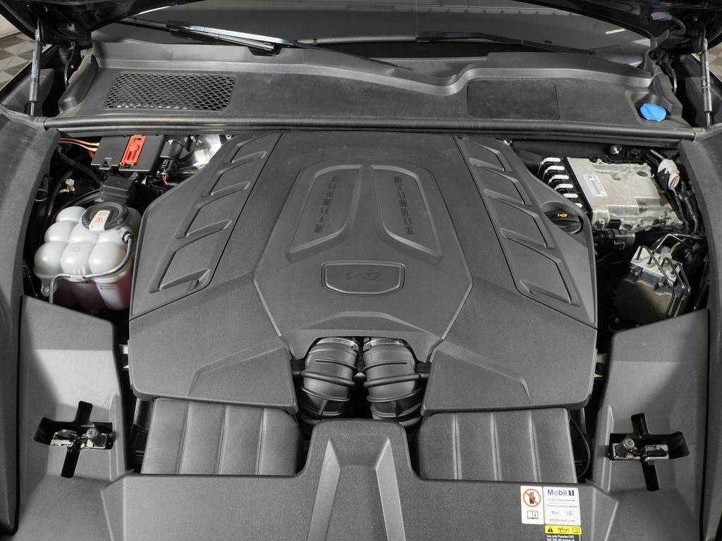 Certified 2024 Porsche Cayenne S AWD/4WD image 45