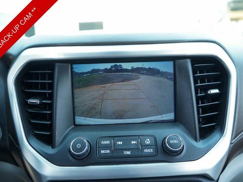 Used 2018 GMC Acadia SLT image 19