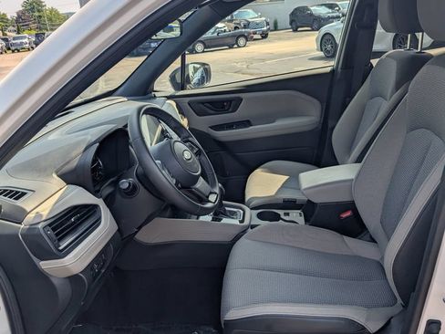 Used 2025 Subaru Forester Premium AWD/4WD image 14