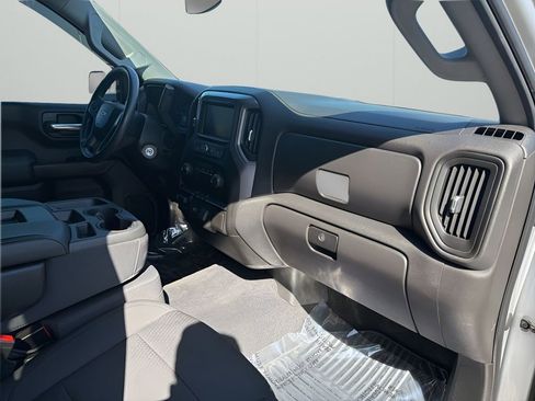 Used 2020 Chevrolet Silverado 1500 Custom w/ Custom Value Package AWD/4WD image 19