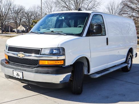 Used 2020 Chevrolet Express 2500 w/ Driver Convenience Package image 2